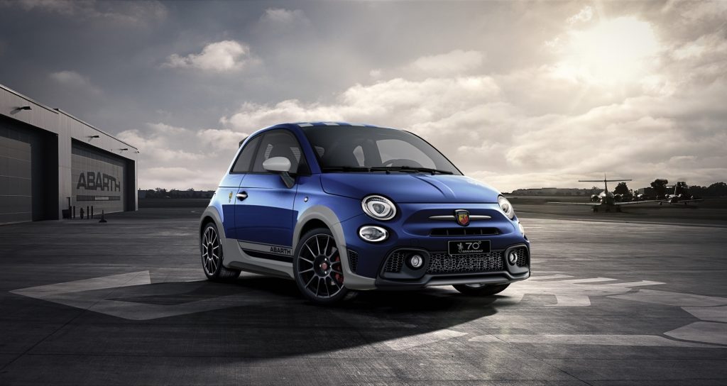 限定車「Abarth 695 Anno del Toro」を発売 | Stellantis ジャパン株式会社